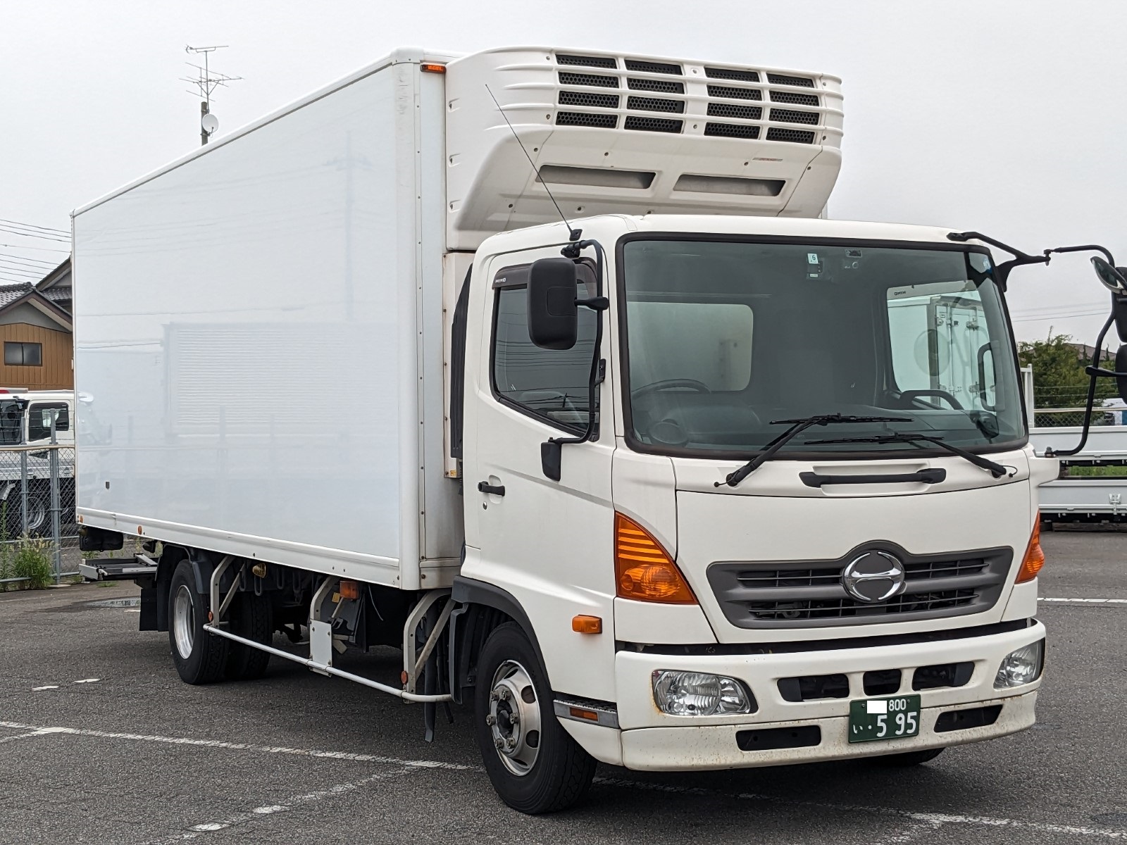 期間限定車検索｜トラックレンタル｜UJ RENTAL